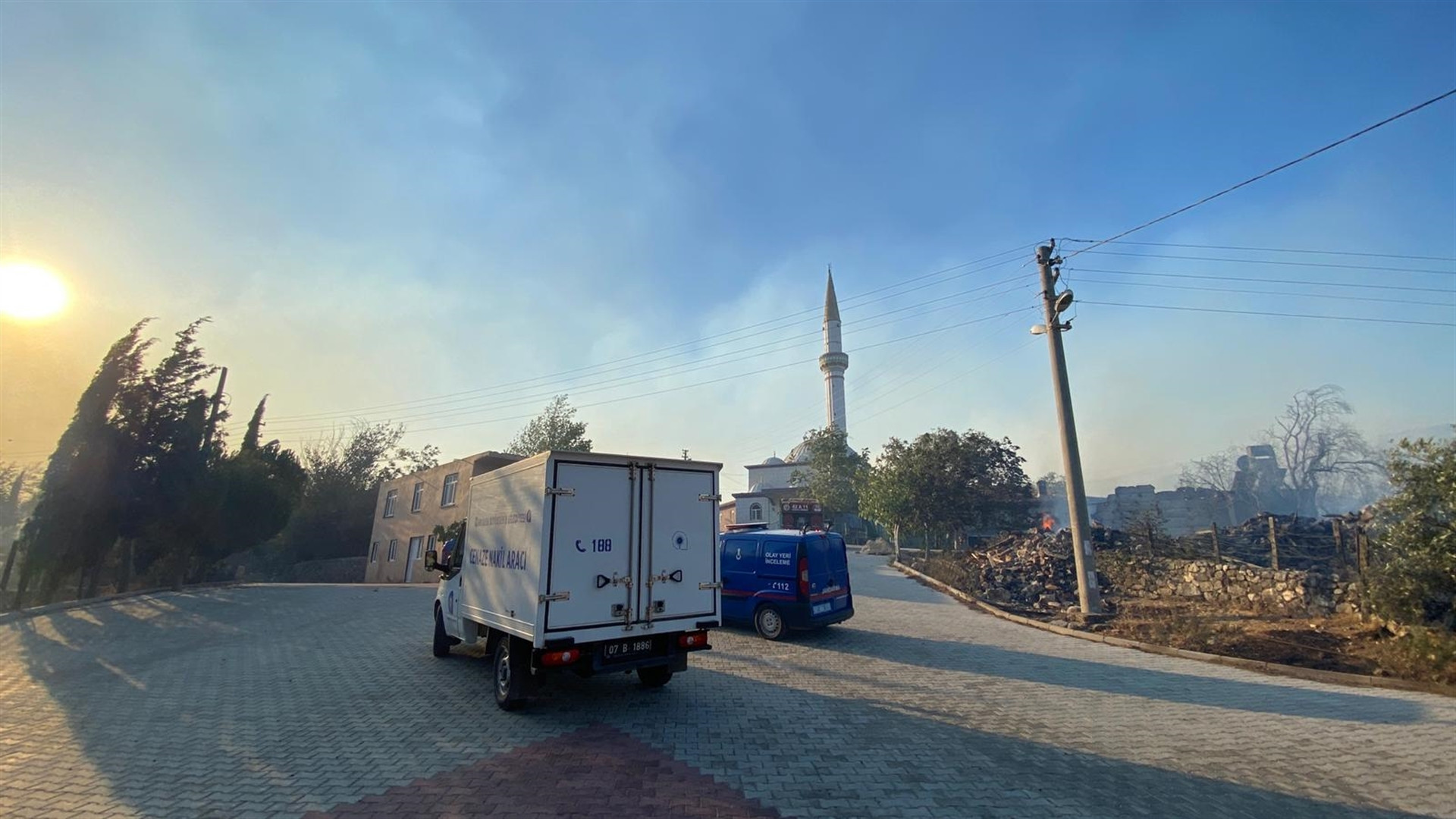 Son dakika haberi... Manavgatta tarihin en büyük yangını Yangının dehşeti bu karelerde...