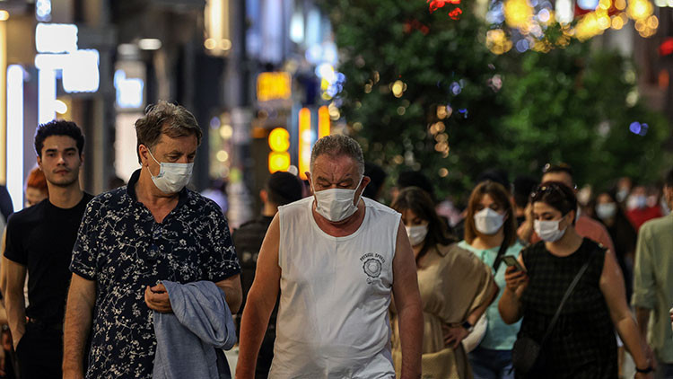 Son dakika... İki doz aşı yoğun bakıma düşürmüyor