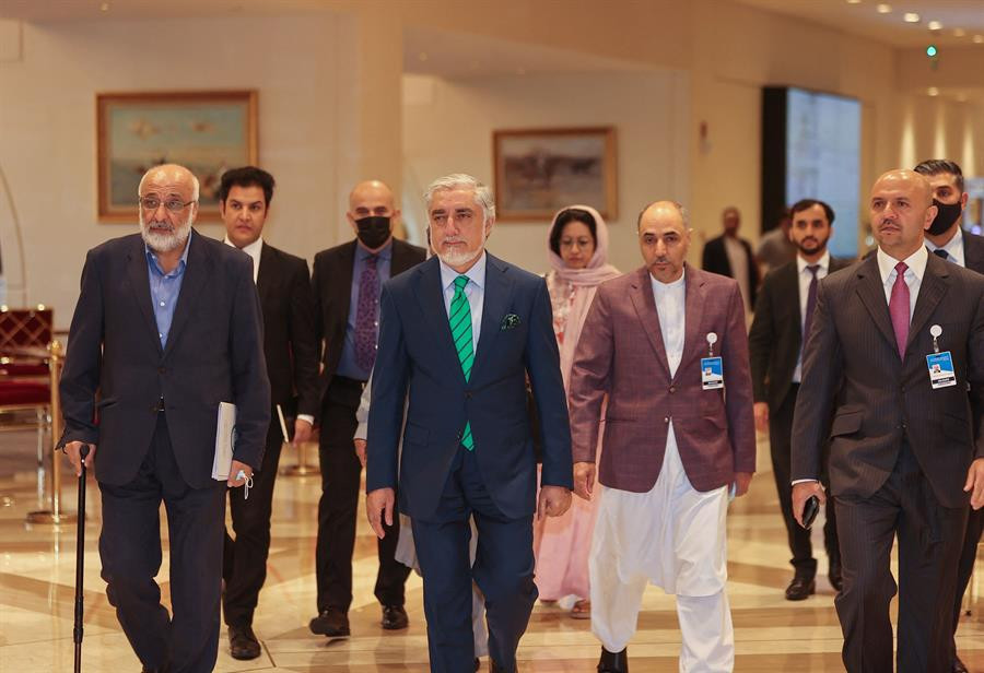 Talibanın Afganistandaki ilerleyişi sürüyor: Bir kenti daha ele geçirdiler