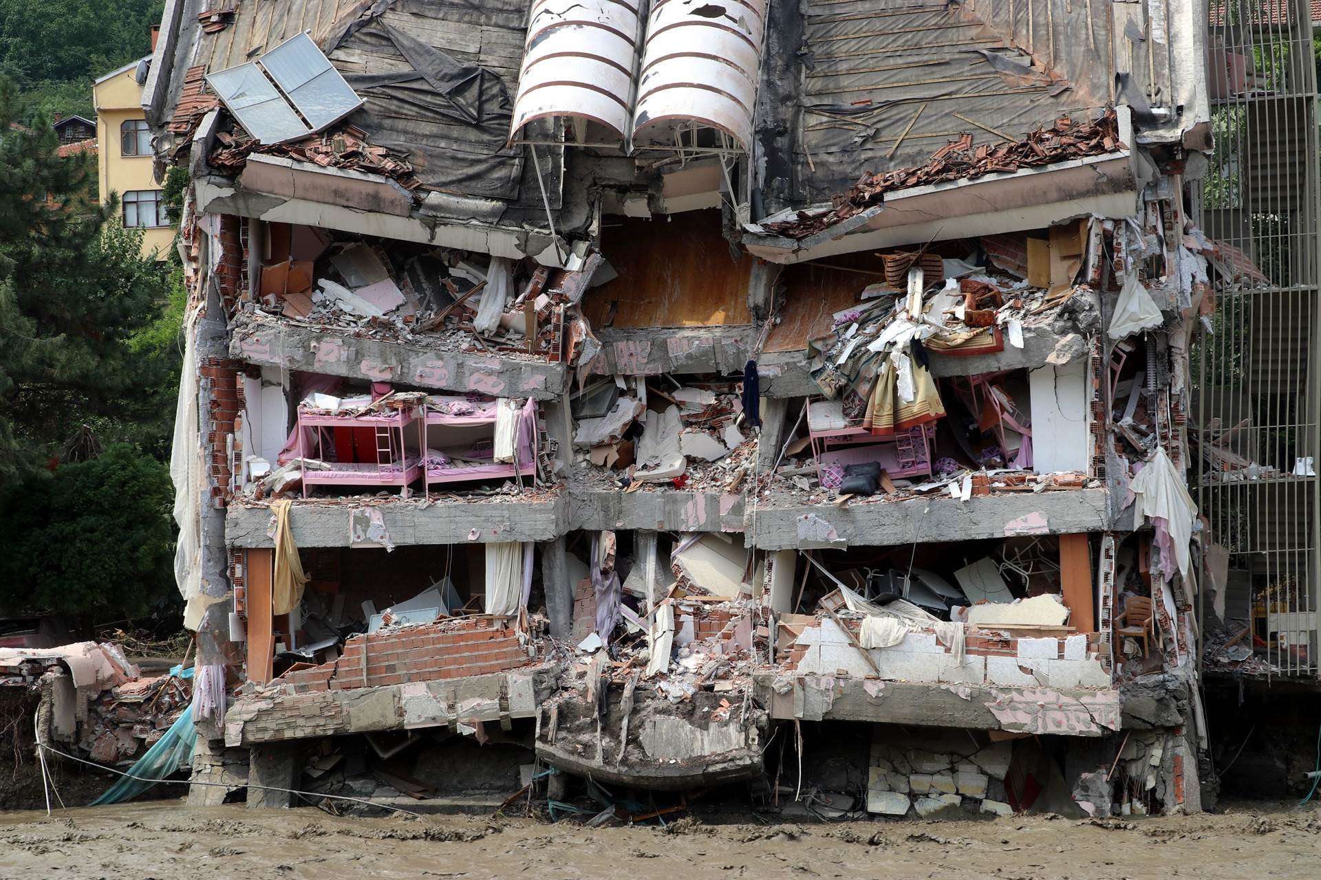 Kastamonu, Sinop ve Bartındaki sel felaketinden yeni kareler