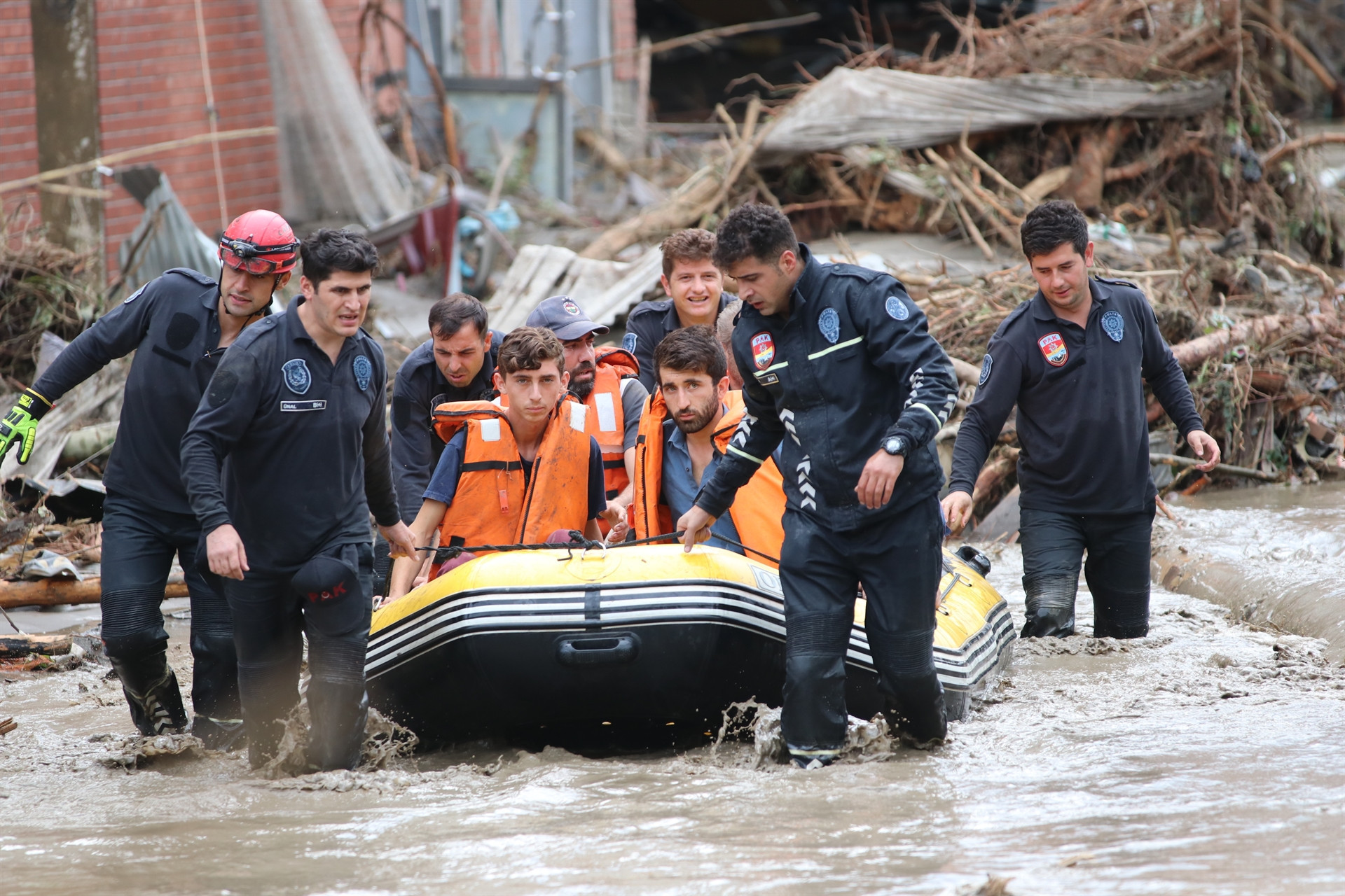 Kastamonu, Sinop ve Bartındaki sel felaketinden yeni kareler