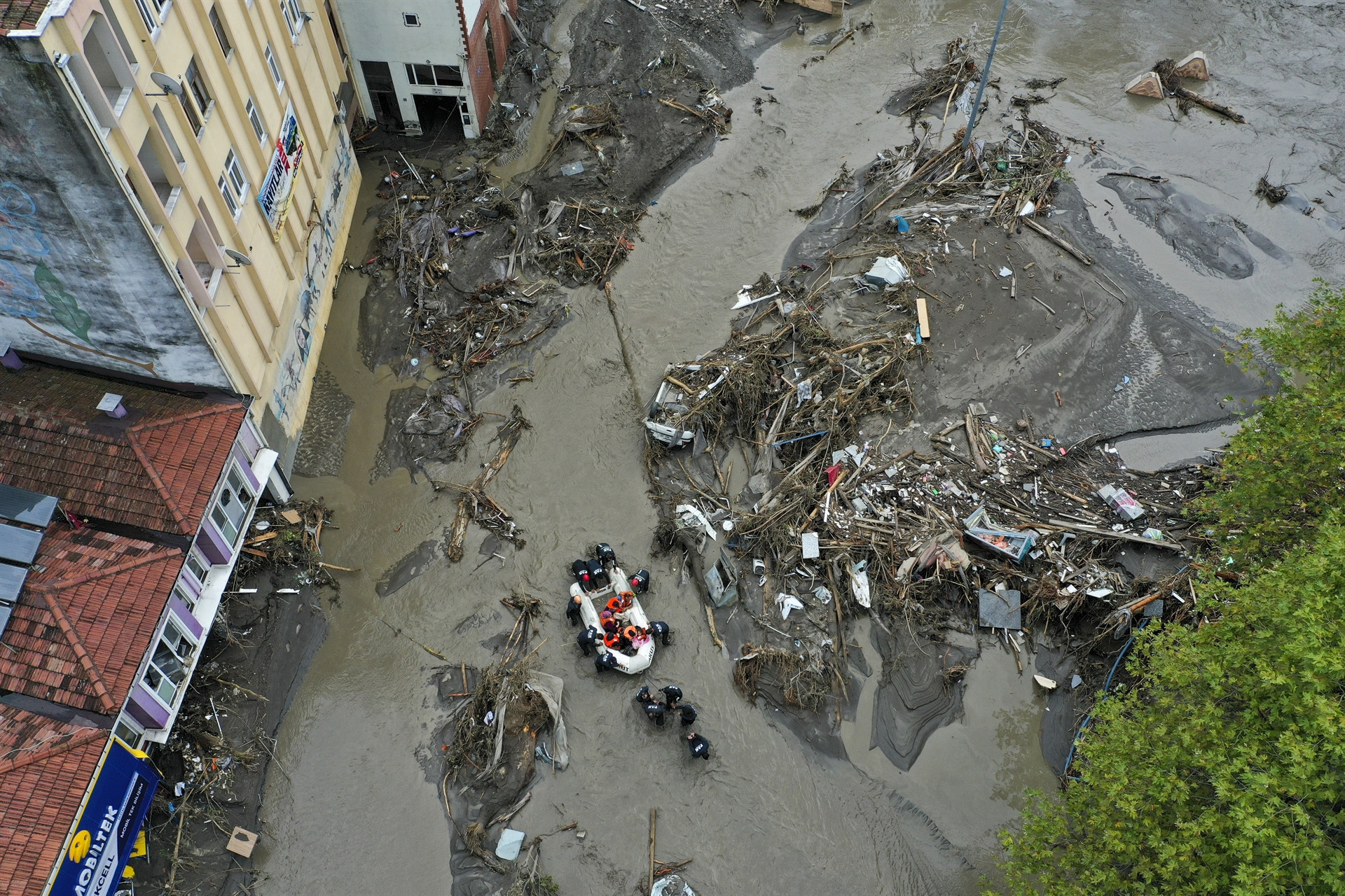 Kastamonu, Sinop ve Bartındaki sel felaketinden yeni kareler