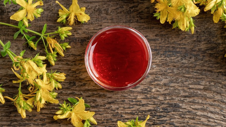 Kırmızı Kantaron Yağının Sağlığa Faydaları