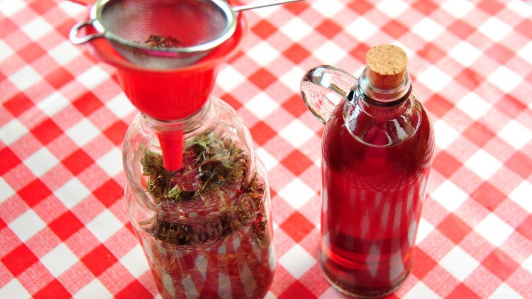 Kırmızı Kantaron Yağı Nasıl Kullanılır