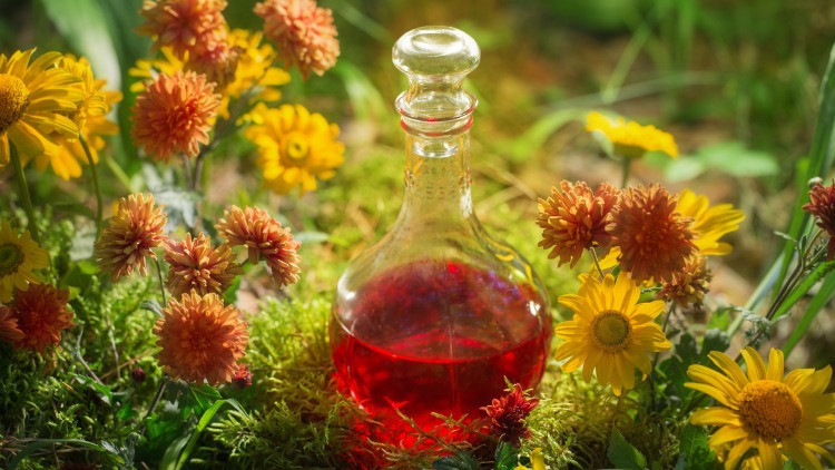 Kırmızı Kantaron Yağı Neye İyi Gelir, Nasıl Kullanılır İşte, Kırmızı Kantaron Yağı Faydaları