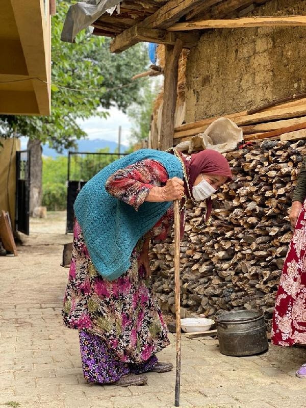 Dünyayı saran koronavirüs, bu köye giremedi