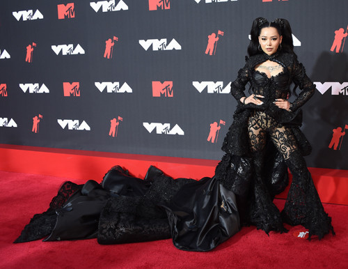 MTV Video Müzik Ödülleri 2021 dağıtıldı: Kalpli mesaj MTV Video Müzik Ödülleri 2021 dağıtıldı: Kalpli mesaj