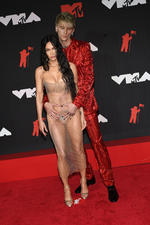 MTV Video Müzik Ödülleri 2021 dağıtıldı: Kalpli mesaj MTV Video Müzik Ödülleri 2021 dağıtıldı: Kalpli mesaj