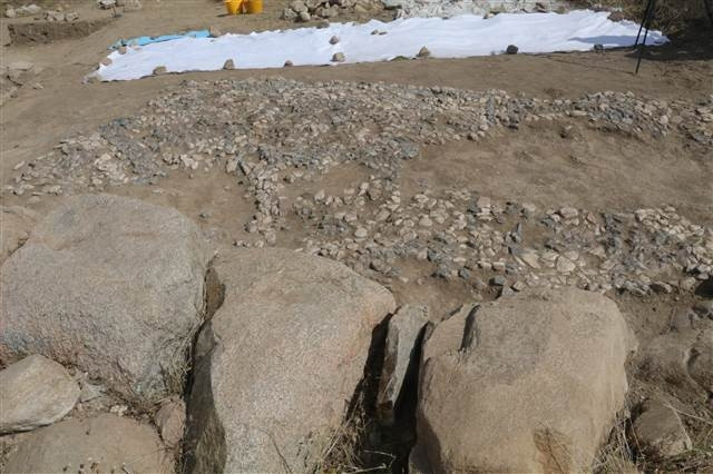 Uşaklı Höyükte 3 bin 500 yıllık mozaik bulundu