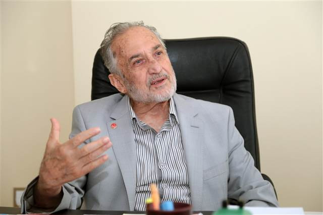 Milli Görüş siyasetinin önde gelen isimlerinden Oğuzhan Asiltürk hayatını kaybetti