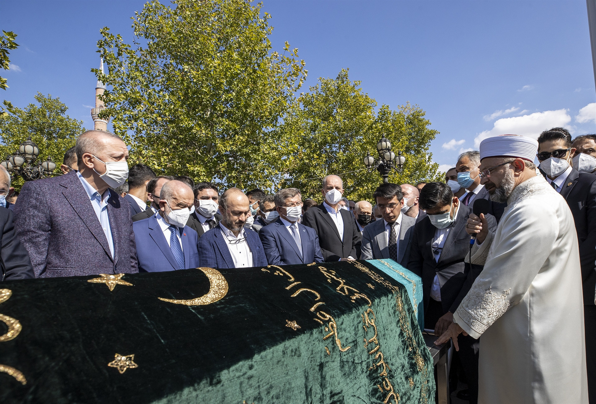 Oğuzhan Asiltürk son yolculuğuna uğurlandı