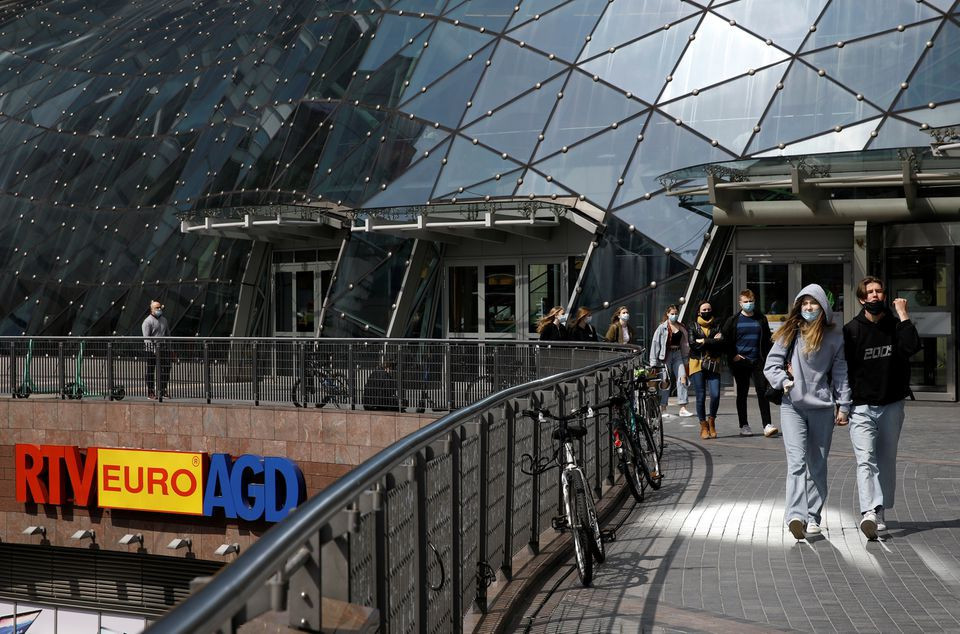 Son dakika: Koronavirüs aşısında yeni yan etki iddiası... Yüzlerce kişi başvurdu