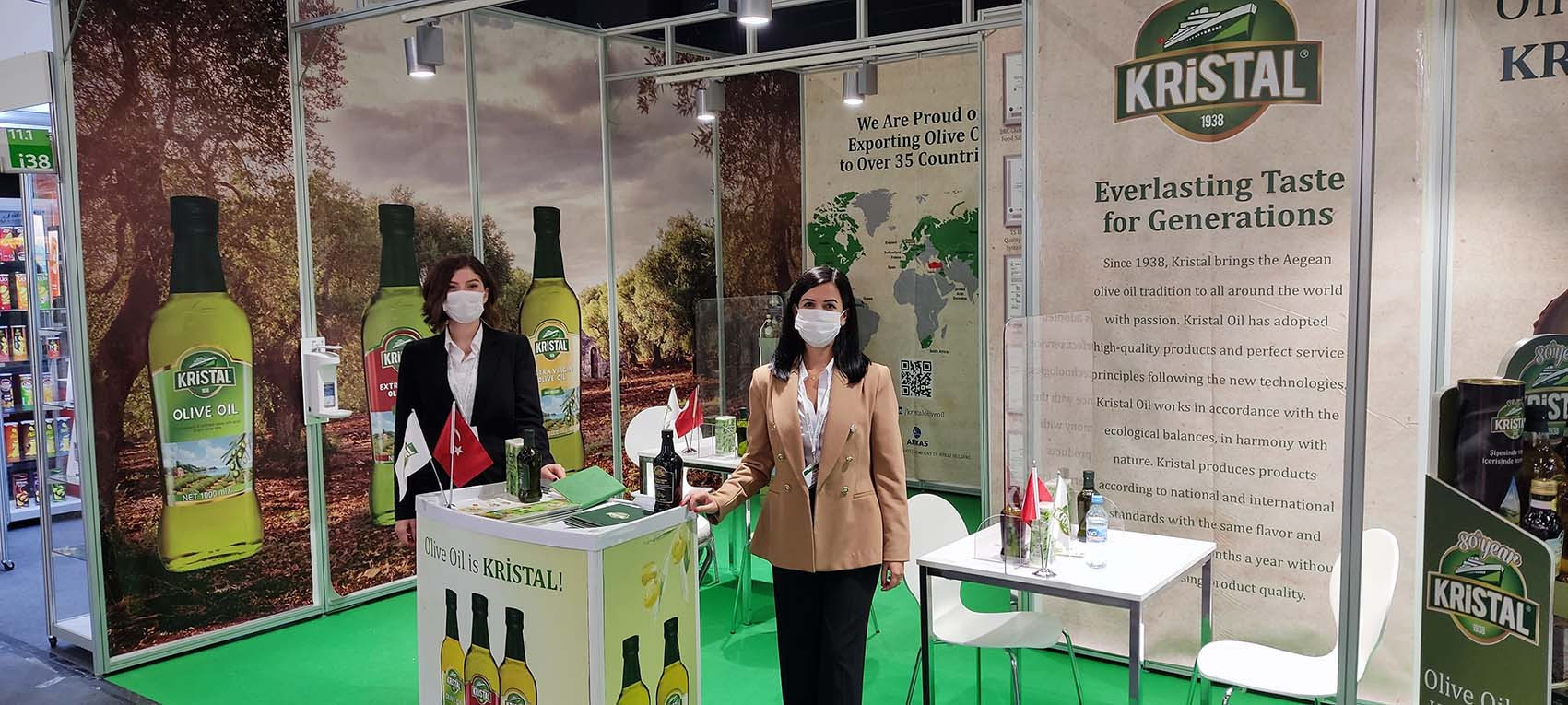 TÜRKİYE’NİN İLK ZEYTİNYAĞI MARKASI DA FUARDA TÜRKİYE’NİN İLK ZEYTİNYAĞI MARKASI DA FUARDA