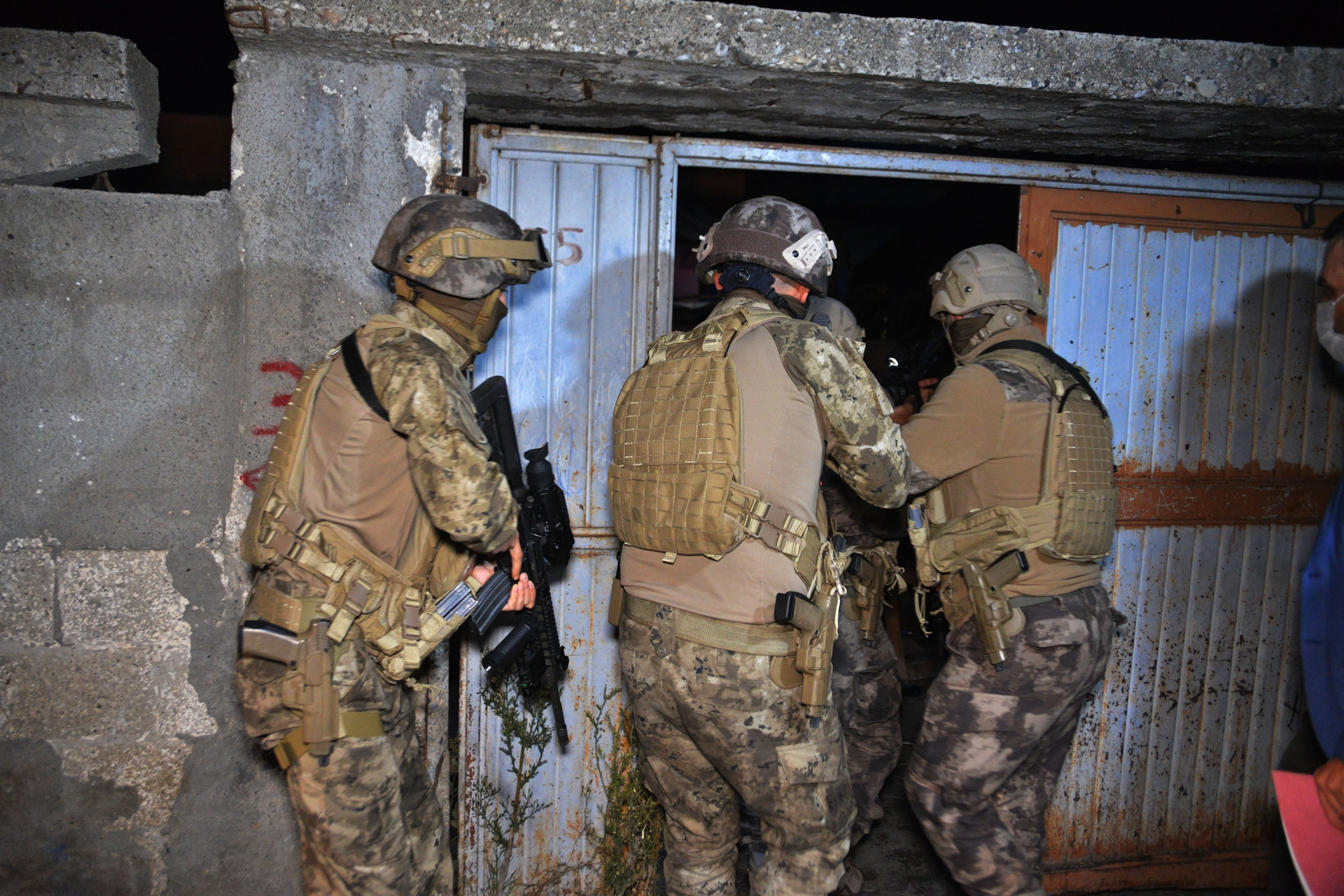 Cono operasyonu Gözaltılar var...