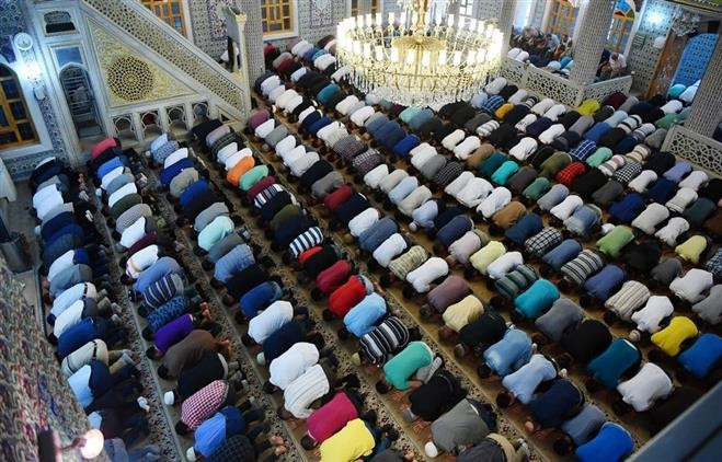 Mevlid Kandili duaları: Kandilde okunacak dualar ve sureler nelerdir İşte Mevlid Kandilinde okunacak duaların Arapça ve Türkçe okunuşu