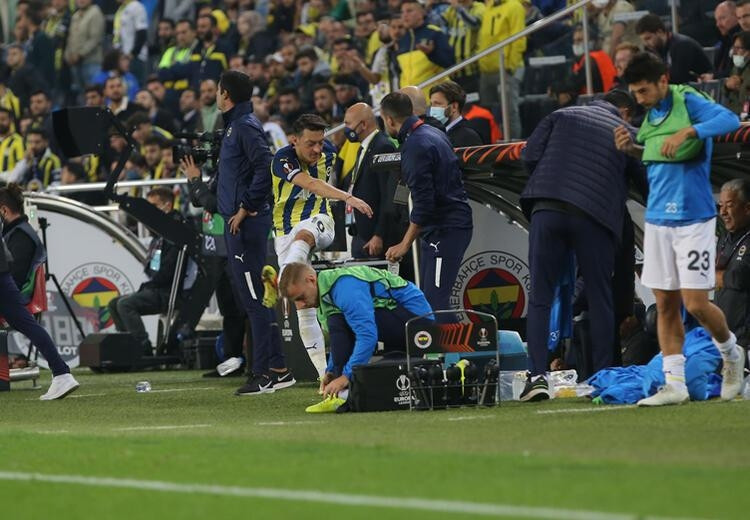 MESUTTAN TEPKİ AÇIKLAMASI