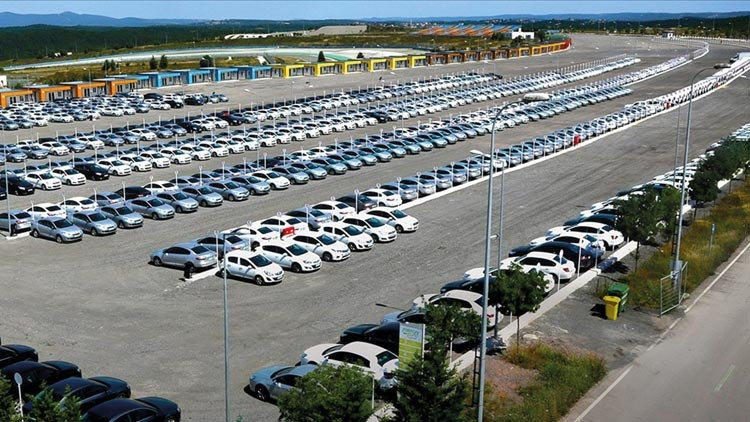 Bayide yok, galeri el yakıyor Sıfır otomobil almak zorlaştı