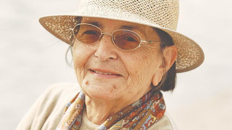 Gülten Akın ölüm yıldönümünde anılıyor- Gülten Akın kimdir, ne zaman öldü Gülten Akın ölüm yıldönümünde anılıyor- Gülten Akın kimdir, ne zaman öldü