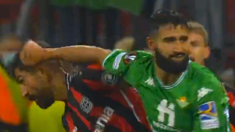 İKİSİNE DE KIRMIZI KART ÇIKTI