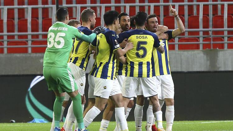 Son Dakika: Türk futbolu nefes aldı Fenerbahçe ve Galatasaray maçları sonrası UEFA sıralamasında tablo değişti...