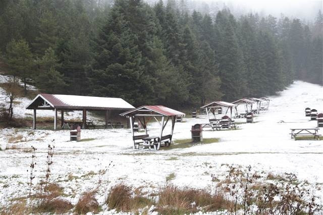 Son dakika... Meteoroloji uyarmıştı Kar yağışı etkili oldu: Her yer beyaza büründü Son dakika... Meteoroloji uyarmıştı Kar yağışı etkili oldu: Her yer beyaza büründü