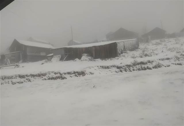 Son dakika... Meteoroloji uyarmıştı Kar yağışı etkili oldu: Her yer beyaza büründü Son dakika... Meteoroloji uyarmıştı Kar yağışı etkili oldu: Her yer beyaza büründü