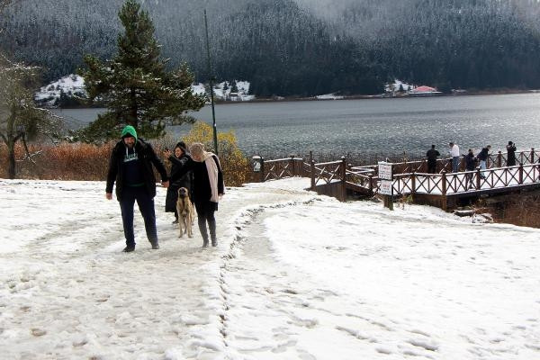 Son dakika... Meteoroloji uyarmıştı Kar yağışı etkili oldu: Her yer beyaza büründü Son dakika... Meteoroloji uyarmıştı Kar yağışı etkili oldu: Her yer beyaza büründü