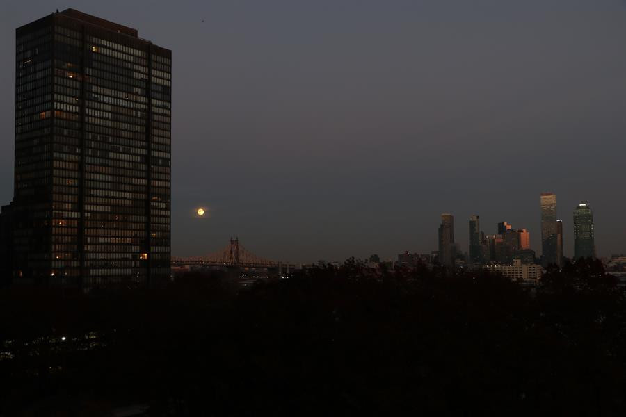 Son dakika: 580 yıl sonra bir ilk... En uzun Ay tutulmasından nefes kesen kareler