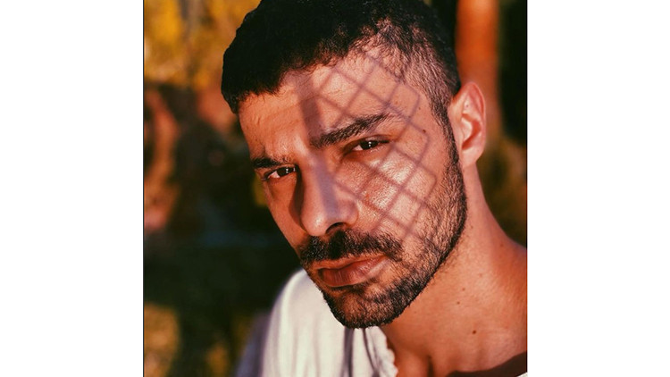 HALİT ÖZGÜR SARI KİMDİR HALİT ÖZGÜR SARI KİMDİR
