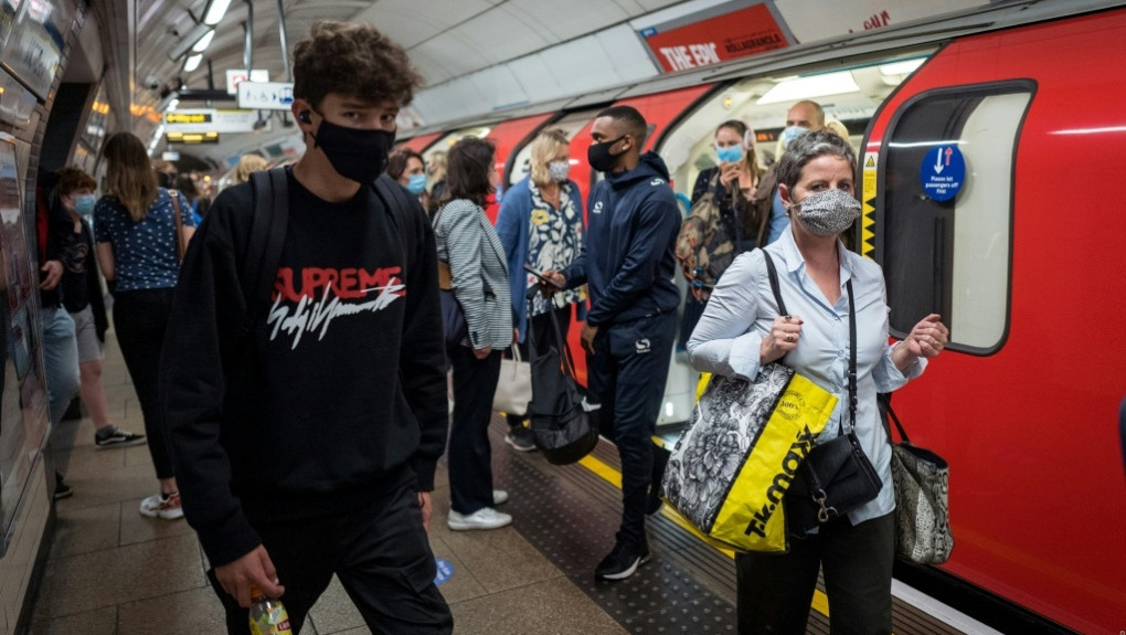 Omicronu tespit eden doktor risk grubunu açıkladı