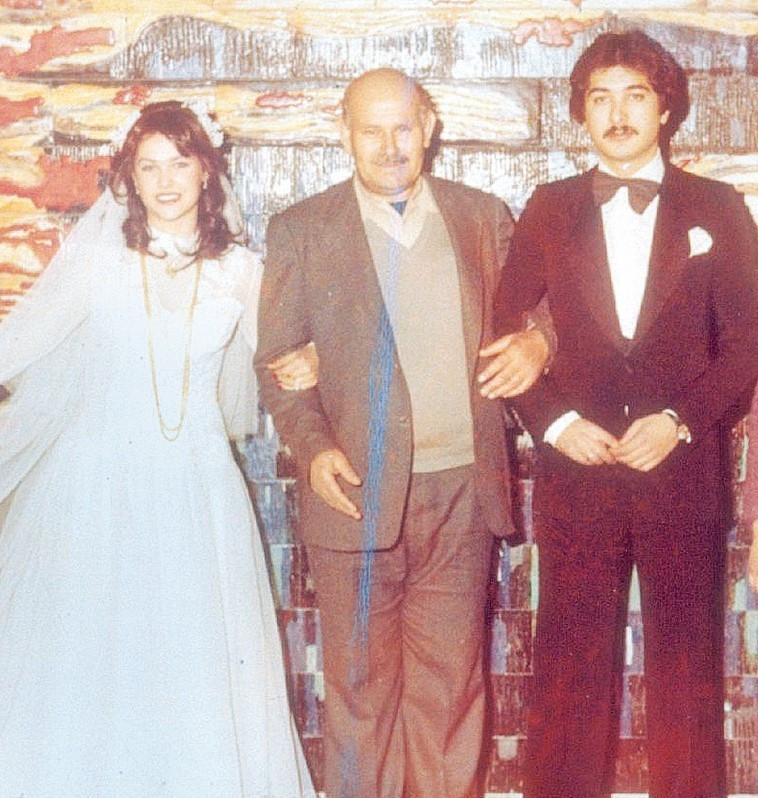 ‘Açelya Devrim Yılhanın bilinmeyenleri... Kilolusun’  deyip konservatuvara almadılar