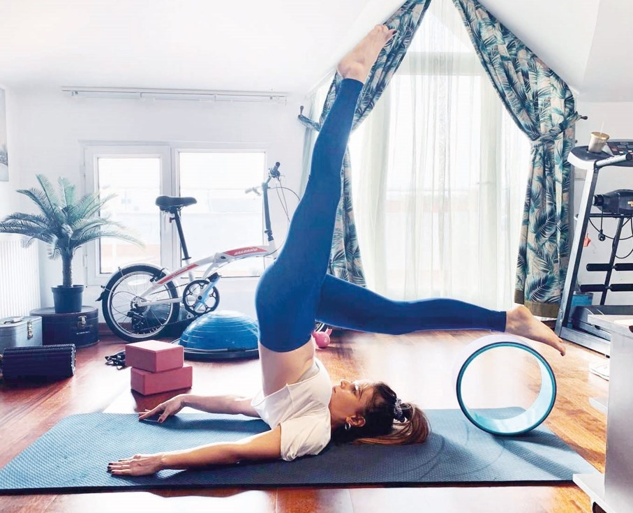 ‘Açelya Devrim Yılhanın bilinmeyenleri... Kilolusun’  deyip konservatuvara almadılar