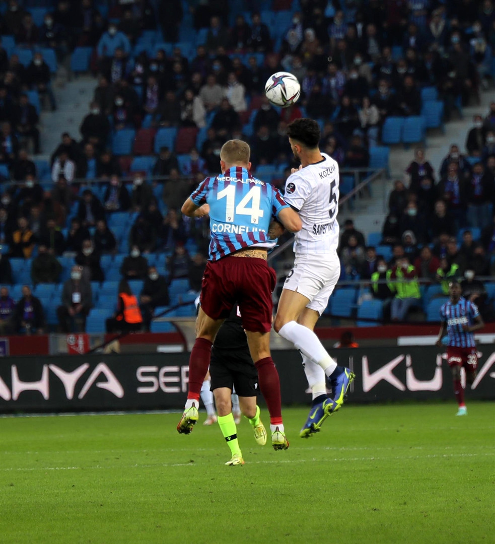 Trabzonspor - Adana Demirspor maçından fotoğraflar