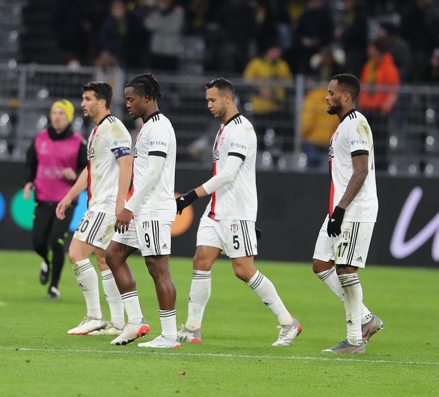 Son Dakika: Borussia Dortmund - Beşiktaş maçı sonrası fatura onlara kesildi Neden ilk 11de başladılar, emeği geçenler bir bir gitsin...