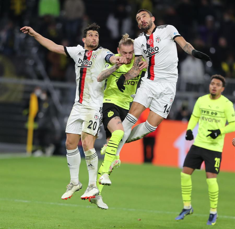 Son Dakika: Borussia Dortmund - Beşiktaş maçı sonrası fatura onlara kesildi Neden ilk 11de başladılar, emeği geçenler bir bir gitsin...