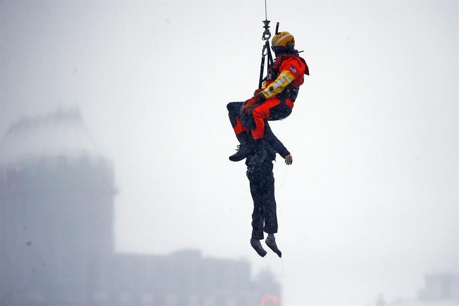Her anı böyle görüntülendi... Nefes kesen kurtarma operasyonu dünya gündeminde