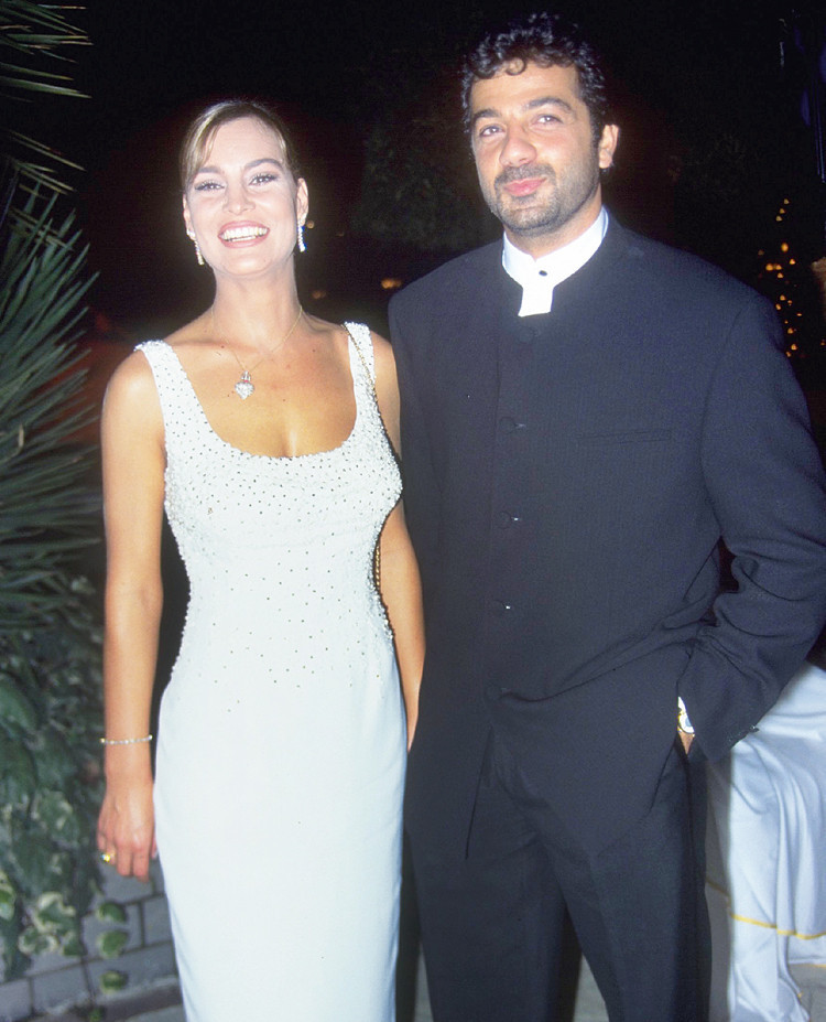 ‘Açelya Devrim Yılhanın bilinmeyenleri... Kilolusun’  deyip konservatuvara almadılar