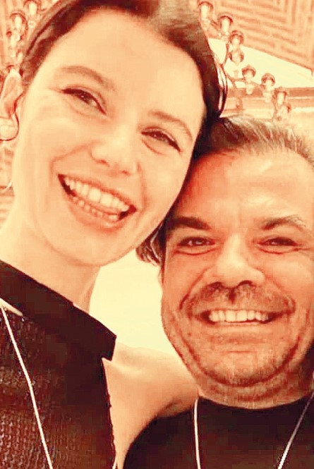 ‘Açelya Devrim Yılhanın bilinmeyenleri... Kilolusun’  deyip konservatuvara almadılar