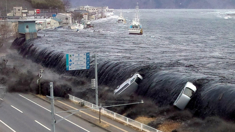 1- DEPREMLER TSUNAMİLER BAŞTA OLMAK ÜZERE DOĞAL AFETLERDE ARTIŞ 1- DEPREMLER TSUNAMİLER BAŞTA OLMAK ÜZERE DOĞAL AFETLERDE ARTIŞ
