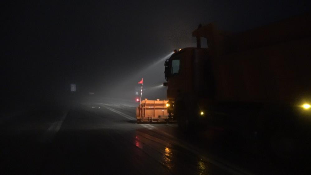 Son dakika: İstanbulda kar yağışı için gün belli oldu Peş peşe uyarılar: İlk kar düştü, Marmara beyaza büründü