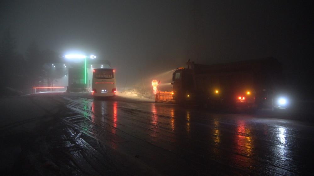 Son dakika: İstanbulda kar yağışı için gün belli oldu Peş peşe uyarılar: İlk kar düştü, Marmara beyaza büründü