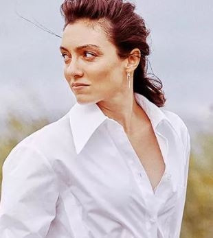MERVE DİZDAR