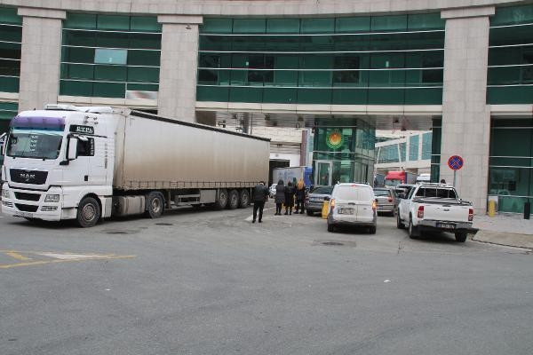 Sarp Sınır Kapısında 29 kilometrelik TIR kuyruğu