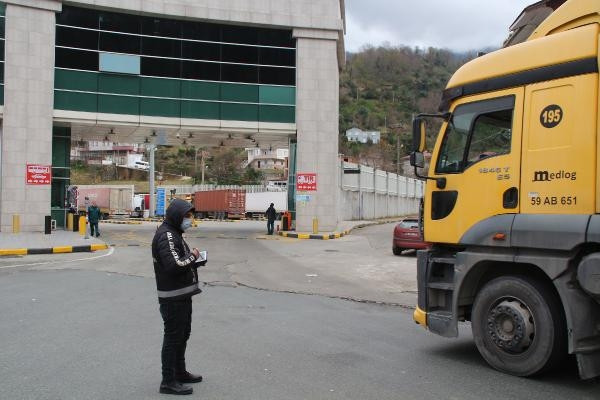 Sarp Sınır Kapısında 29 kilometrelik TIR kuyruğu
