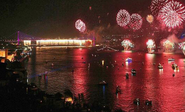 GEÇTİĞİMİZ YIL SOKAĞA ÇIKMA YASAĞI UYGULANDI GEÇTİĞİMİZ YIL SOKAĞA ÇIKMA YASAĞI UYGULANDI