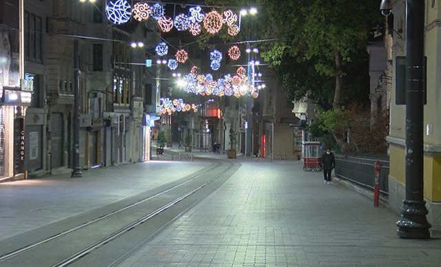 İstanbul İl Sağlık Müdüründen yılbaşı için kapanma açıklaması