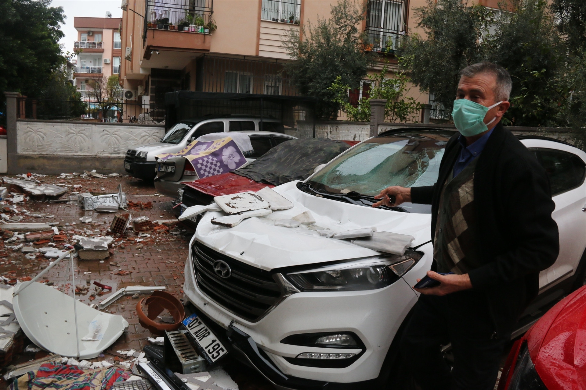 Meteoroloji uyarmıştı Antalyada şiddetli yağış başladı