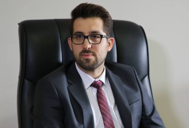 Maske Kimsin Sen jürisi Doğu Demirkol kimdir, kaç yaşında, nereli İşte Doğu Demirkolun hayatı hakkında bilgiler