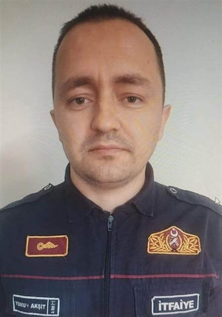 Göreve giden itfaiye aracı devrildi: 4 personel yaşamını yitirdi
