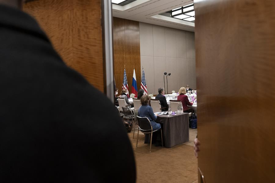 Son dakika... Cenevrede kritik ABD-Rusya zirvesi